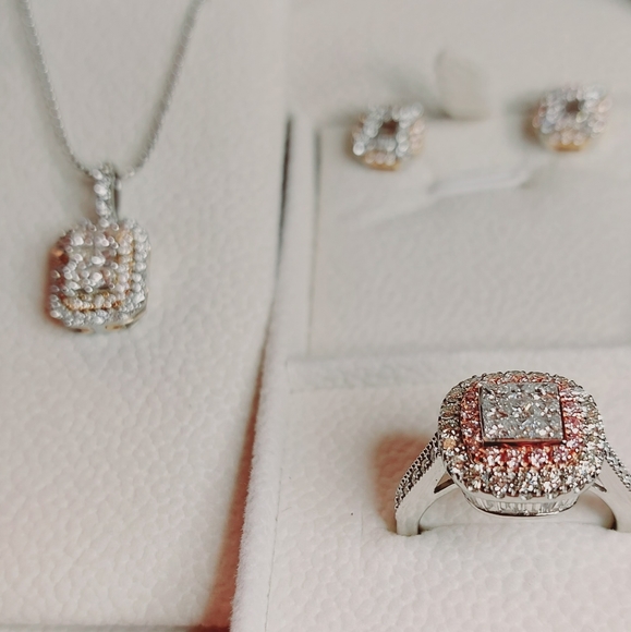 Diamond set - Picture 2 of 10